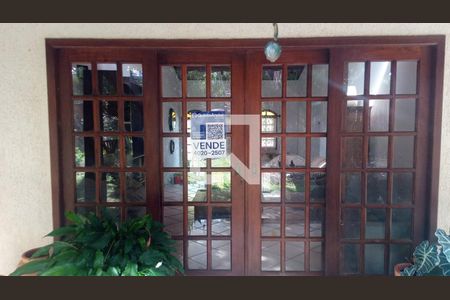 Placa de casa de condomínio à venda com 4 quartos, 250m² em Retiro do Chale, Brumadinho