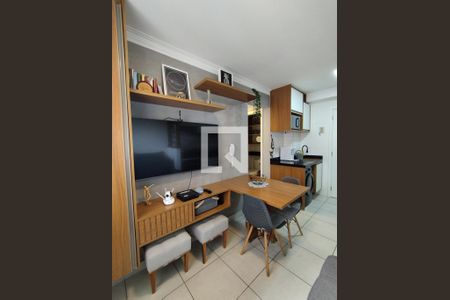 Sala de apartamento à venda com 2 quartos, 32m² em Parque Fongaro, São Paulo