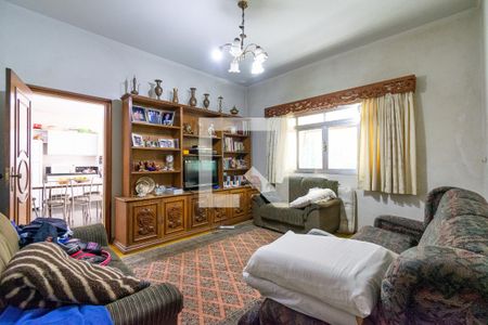 Sala de TV de casa à venda com 3 quartos, 500m² em Vila Alexandria, São Paulo