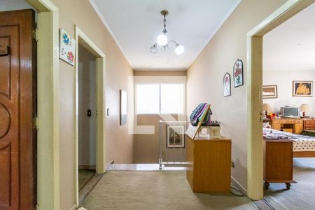 Corredor de casa à venda com 3 quartos, 500m² em Vila Alexandria, São Paulo