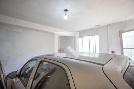 Garagem de casa à venda com 5 quartos, 220m² em Conceição, Diadema
