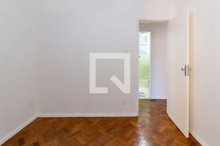 Quarto 1 de apartamento para alugar com 2 quartos, 59m² em Botafogo, Rio de Janeiro