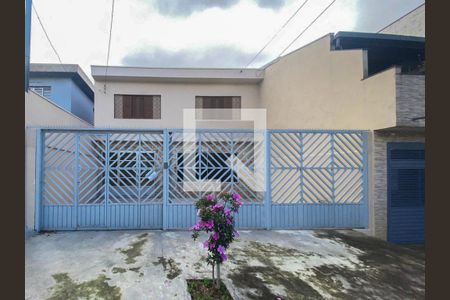 Fachada de casa à venda com 3 quartos, 187m² em Jardim Santa Emilia, São Paulo