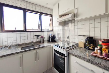 Cozinha de apartamento à venda com 3 quartos, 360m² em Parque Prado, Campinas