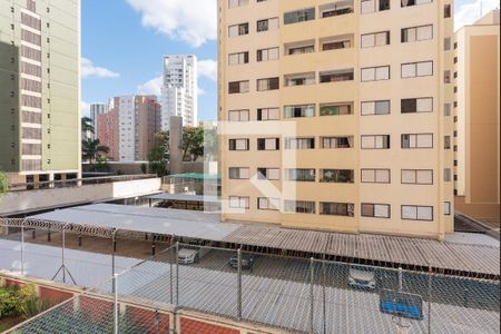 Vista da Sala de apartamento à venda com 3 quartos, 162m² em Vila Itapura, Campinas
