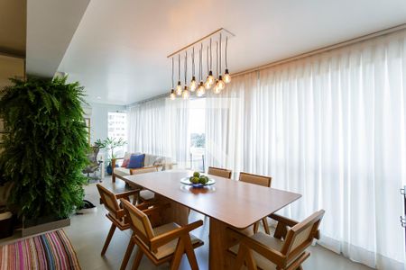 Sala de apartamento à venda com 2 quartos, 134m² em Cidade Monções, São Paulo