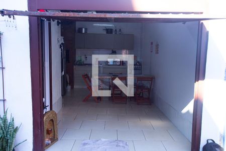 Entrada da garagem de apartamento à venda com 2 quartos, 46m² em Guajuviras, Canoas