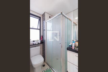 Banheiro da suíte de apartamento à venda com 3 quartos, 75m² em Centro, Osasco