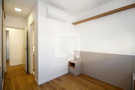 Suíte de apartamento para alugar com 2 quartos, 75m² em Pinheiros, São Paulo