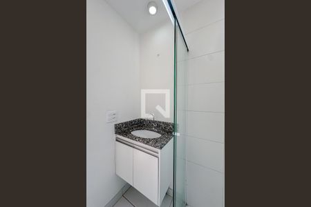 Banheiro de kitnet/studio para alugar com 1 quarto, 20m² em Brás, São Paulo