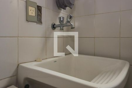 Área de Serviço de apartamento para alugar com 2 quartos, 80m² em Vila Suzana, São Paulo