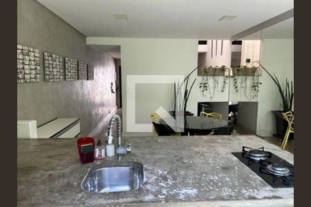 Casa à venda com 2 quartos, 98m² em Jardim Europa, São Paulo