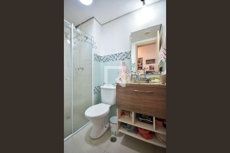 Banheiro de apartamento à venda com 2 quartos, 48m² em Parque Reboucas, São Paulo