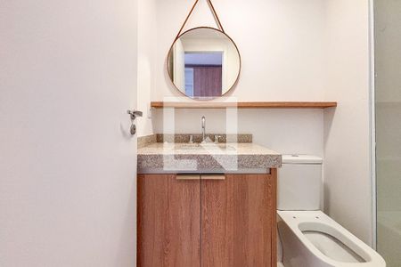 Banheiro de kitnet/studio para alugar com 1 quarto, 28m² em Sumaré, São Paulo