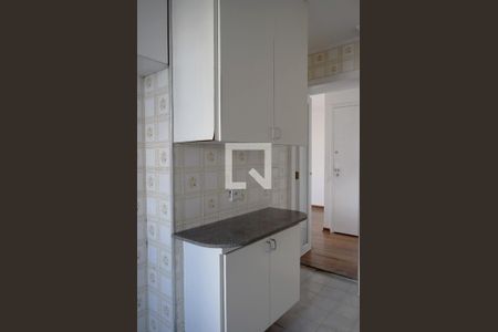 Cozinha de apartamento à venda com 2 quartos, 74m² em Vila Madalena, São Paulo