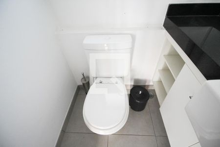 Lavabo de apartamento para alugar com 1 quarto, 64m² em Vila Olímpia, São Paulo