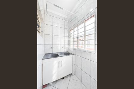 Cozinha / Lavanderia de casa para alugar com 1 quarto, 100m² em Cj Papa J Paulo Ii, São José dos Campos