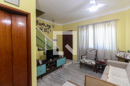 Sala de casa de condomínio à venda com 2 quartos, 72m² em Vila Granada, São Paulo