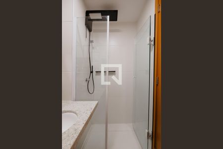 Banheiro de kitnet/studio para alugar com 1 quarto, 15m² em Amaralina, Salvador