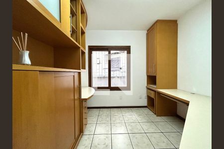 Quarto 1 de casa para alugar com 5 quartos, 320m² em Bom Abrigo, Florianópolis