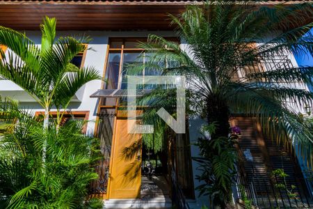 Fachada de casa à venda com 4 quartos, 735m² em Jardim Guedala, São Paulo
