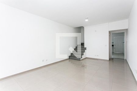 Sala de casa à venda com 3 quartos, 160m² em Vila Mesquita, São Paulo