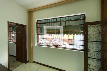 Corredor de casa à venda com 3 quartos, 410m² em Prado, Belo Horizonte