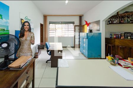 Casa à venda com 3 quartos, 410m² em Prado, Belo Horizonte