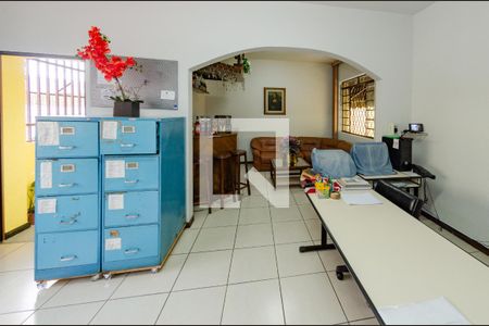 Casa à venda com 3 quartos, 410m² em Prado, Belo Horizonte