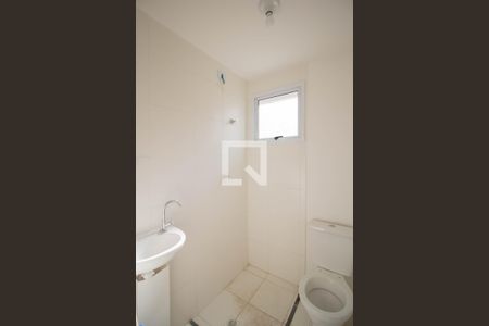Banheiro de apartamento à venda com 2 quartos, 33m² em Vila Mangalot, São Paulo