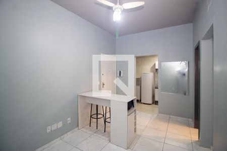 Sala de apartamento para alugar com 1 quarto, 38m² em Partenon, Porto Alegre