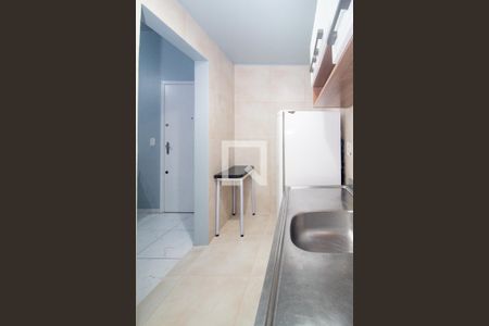Cozinha de apartamento para alugar com 1 quarto, 38m² em Partenon, Porto Alegre