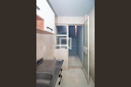 Cozinha de apartamento para alugar com 1 quarto, 38m² em Partenon, Porto Alegre