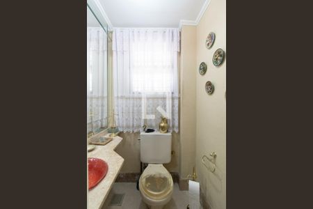 Lavabo de casa de condomínio à venda com 3 quartos, 420m² em Vila Conceição, Porto Alegre