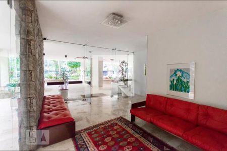 Hall de Entrada de apartamento à venda com 2 quartos, 106m² em Higienópolis, São Paulo