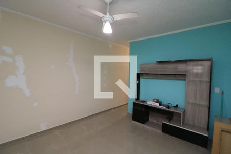 Sala de casa para alugar com 2 quartos, 125m² em Parque Sao Rafael, São Paulo