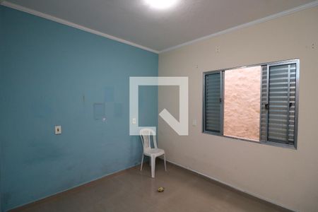 Quarto de casa para alugar com 2 quartos, 125m² em Parque Sao Rafael, São Paulo