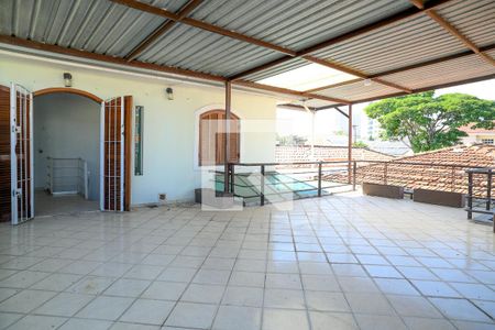 Terraço de casa à venda com 4 quartos, 290m² em Cursino, São Paulo