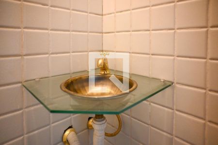 Lavabo - Sala de TV de casa à venda com 4 quartos, 290m² em Cursino, São Paulo