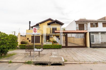 Fachada de casa de condomínio à venda com 3 quartos, 134m² em Cavalhada, Porto Alegre