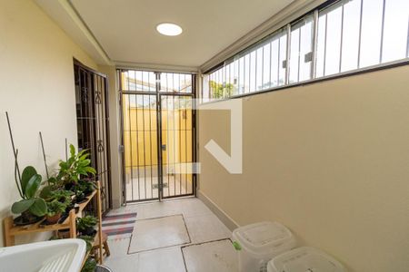 Área de serviço de casa de condomínio à venda com 3 quartos, 134m² em Cavalhada, Porto Alegre