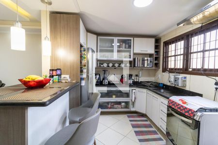 Cozinha de casa de condomínio à venda com 3 quartos, 134m² em Cavalhada, Porto Alegre