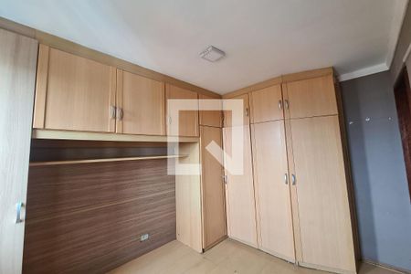 Quarto 2 de apartamento para alugar com 2 quartos, 55m² em Vila Ivone, São Paulo