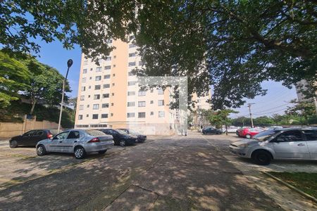 Área comum - Estacionamento de apartamento para alugar com 2 quartos, 55m² em Vila Ivone, São Paulo
