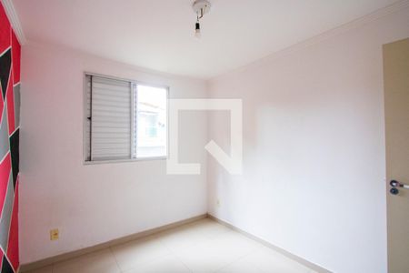 Quarto 2 de apartamento para alugar com 2 quartos, 45m² em Parque São Vicente, Mauá
