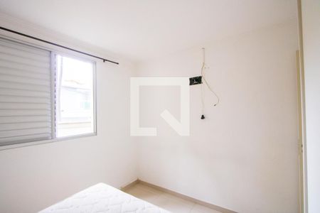 Quarto 1 de apartamento para alugar com 2 quartos, 45m² em Parque São Vicente, Mauá