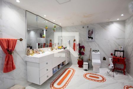 Banheiro da Suíte 1 de casa de condomínio à venda com 5 quartos, 720m² em Barra da Tijuca, Rio de Janeiro