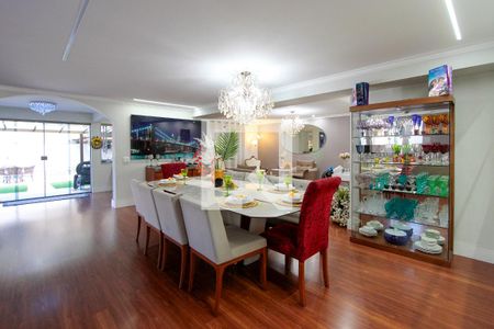 Sala de casa de condomínio à venda com 5 quartos, 720m² em Barra da Tijuca, Rio de Janeiro