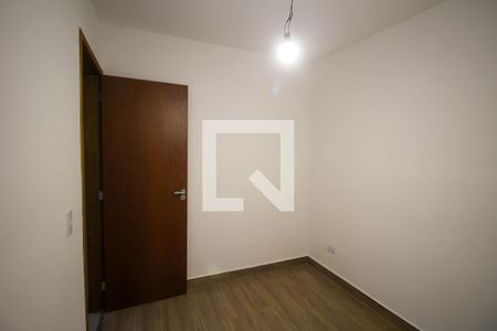Quarto 1 de apartamento para alugar com 2 quartos, 45m² em Vila Santa Clara, São Paulo