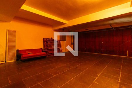Garagem de casa para alugar com 4 quartos, 530m² em Barro Branco (zona Norte), São Paulo